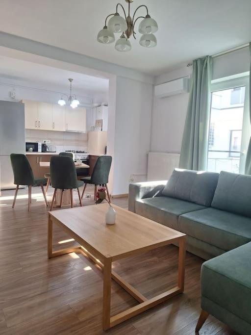 Braytim Residence Free Private Parking Giroc ภายนอก รูปภาพ